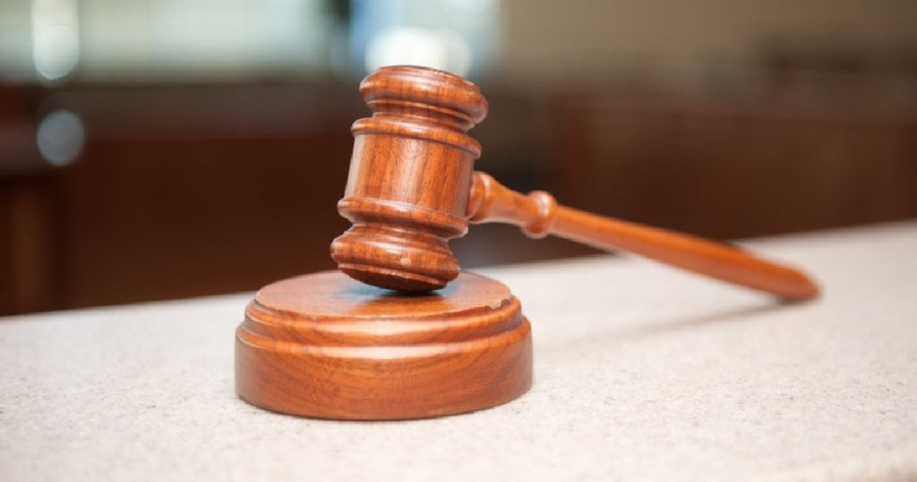 An image of a gavel.