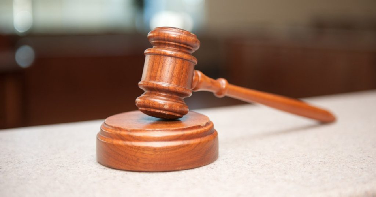 An image of a gavel.